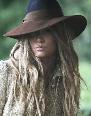 Hoy queremos hablaros de una firma de moda 100% española ...