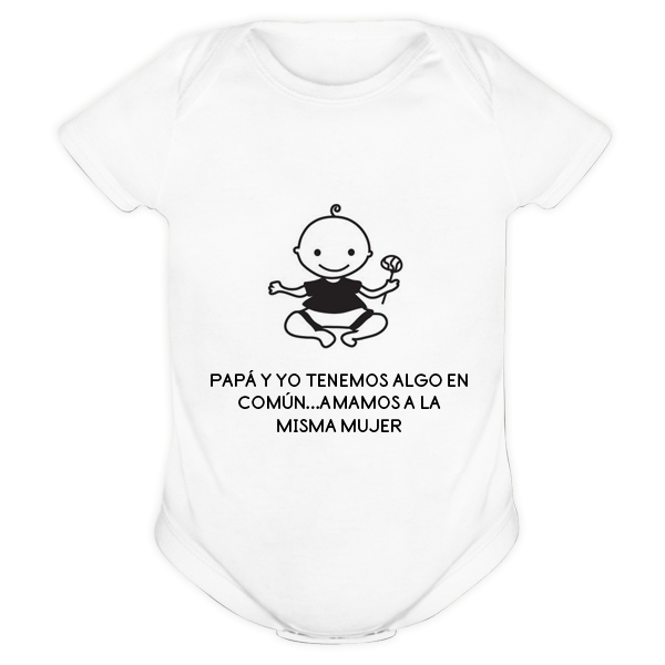 body bebé con la frase amamos a la misma mujer