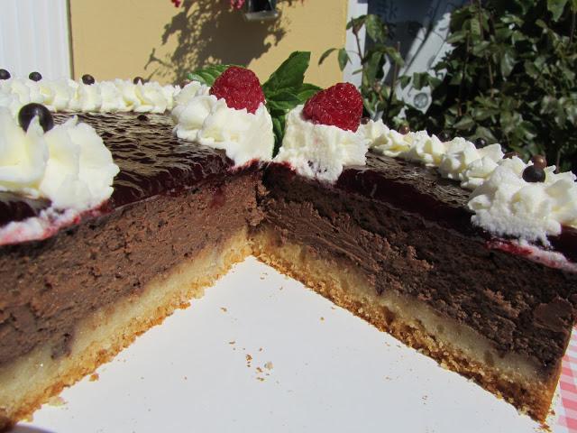 Tarta de queso, chocolate y frambuesa