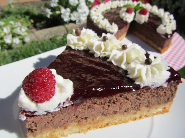 Tarta de queso, chocolate y frambuesa