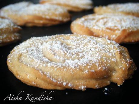 GALLETAS DE AZÚCAR, CANELA Y CLAVO.