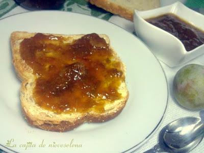 Mermelada de ciruela claudia con azúcar integral de caña e higos secos