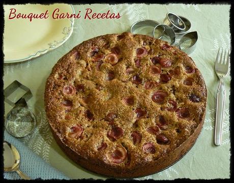 Torta de cerezas, amaranto y chocolate