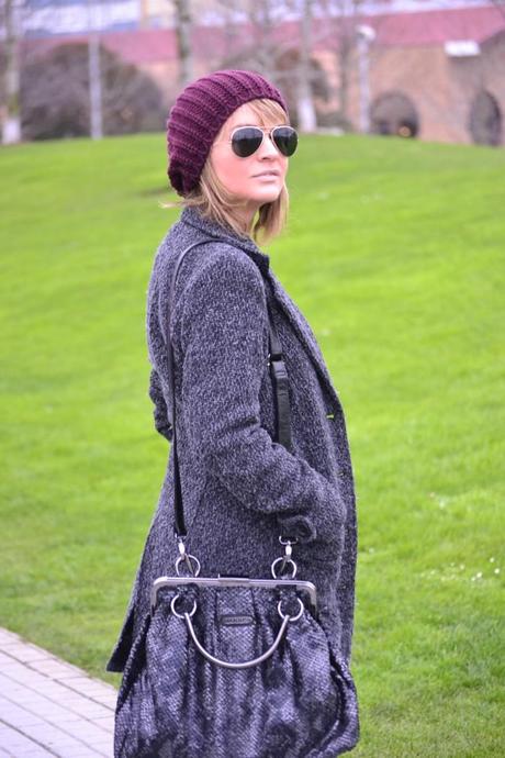 Outfit Low Cost: Burgundi Touch