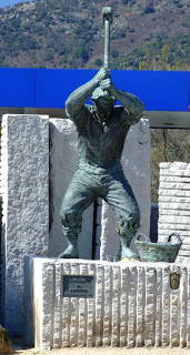 CORTE EN V (CON CUÑAS)