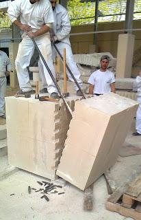 CORTE EN V (CON CUÑAS)