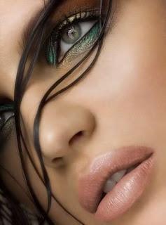 CONSIGUE UNOS LABIOS SUAVES Y BONITOS