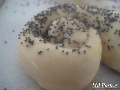 Pan de mantequilla y semillas de amapola