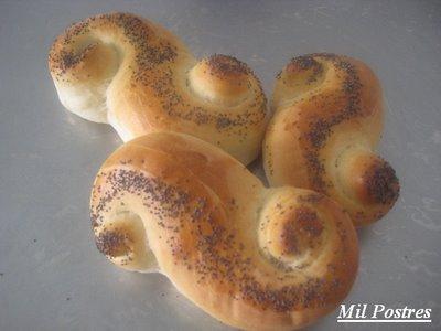 Pan de mantequilla y semillas de amapola