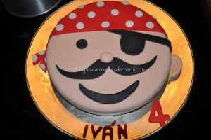 Tarta pirata de fondat Tarta pirata fondant ok1