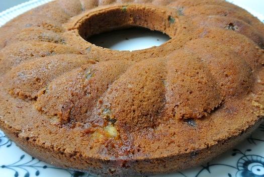 Bizcocho con miel y frutas