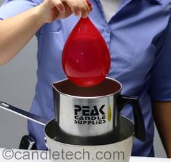 Lámparas con globos de agua y parafina....Luminarias