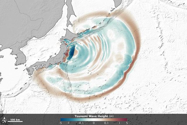 altura y desplazamiento de las olas en el tsunami de Japón de 2011