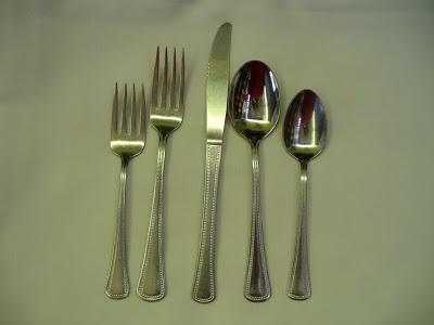 Cómo dar un toque especial a los cubiertos de la mesa