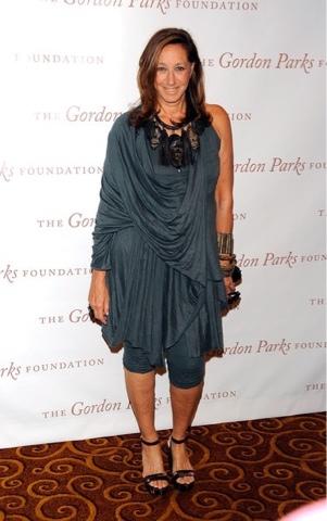 DONA KARAN: el secreto de la eterna juventud.'