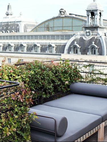 LO PROMETIDO ES DEUDA