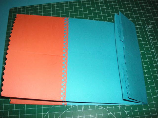 Bolsas de cartulina y colgantes de fimo