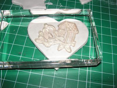 Bolsas de cartulina y colgantes de fimo