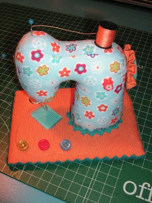 Bolsas de cartulina y colgantes de fimo