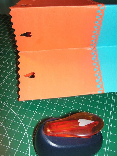 Bolsas de cartulina y colgantes de fimo