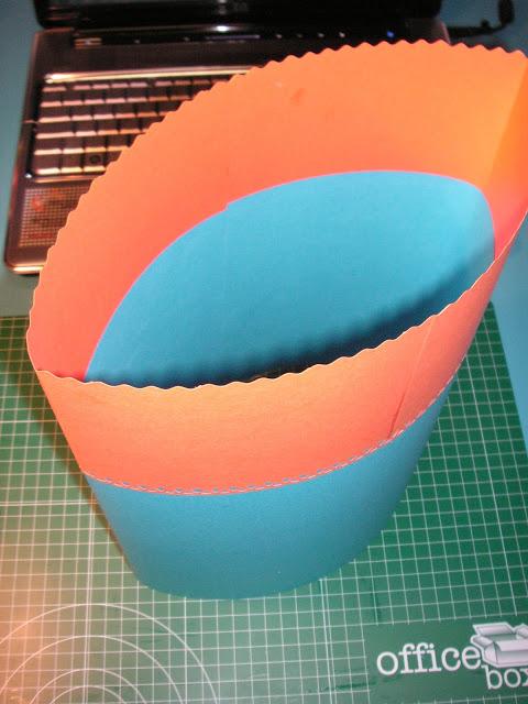 Bolsas de cartulina y colgantes de fimo