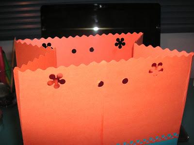 Bolsas de cartulina y colgantes de fimo