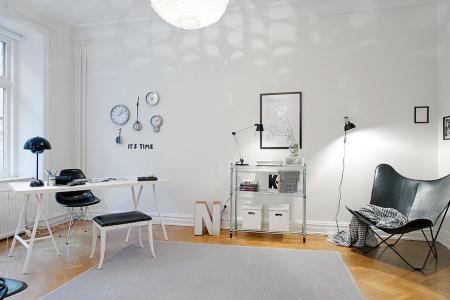 tendencias decoración interiores 2013 tendencias deco 2013 blanco negro suelo espigado madera suelo baldosas hidraúlicas sillas 7 fritz hansen arne jacobsen silla mariposa cuero negro silla eames eiffel negra muebles de ikea moldura en el techo lámparas de diseño estanterías de metal eames rocking chair blanca diseño hogar diseño de interiores decoración nórdica decoración habitación infantil decoración estilo nórdico decoración escandinava decoración en blanco y negro decoración en blanco decoración de interiores decoración blanco y negro cuadro sueco ojos cocinas modernas cocinas blancas chandelier cálido papel de pared blog interiorismo blog interiores blog estilo nórdico blog decoración artículos hogar ikea alfombra blanco negro gris 