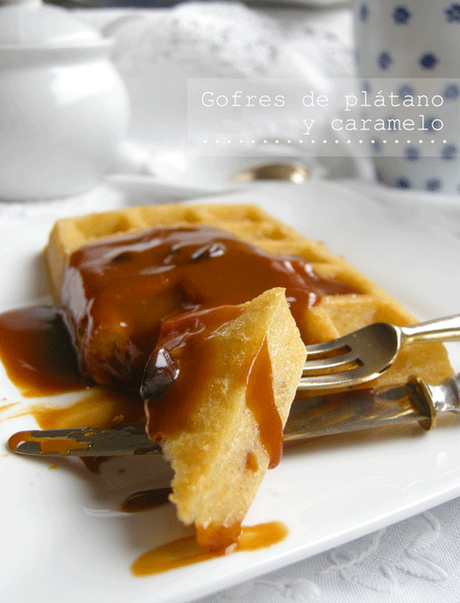 Gofres de plátano y caramelo Gofres de plátano y caramelo
