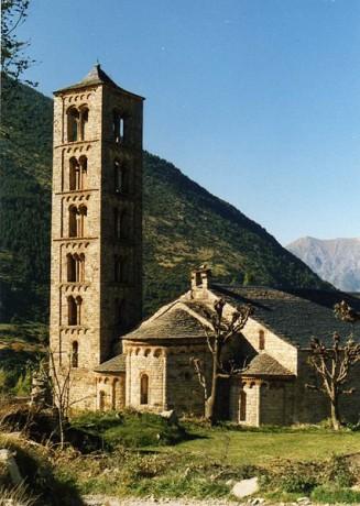 Sant Climent de Taüll 327x460 Las iglesias románicas del Valle de Boí