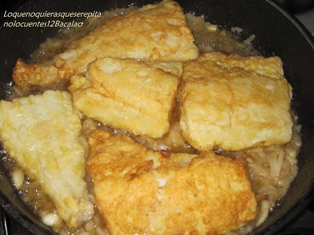 Bacalao con patatas, gambas y pasas