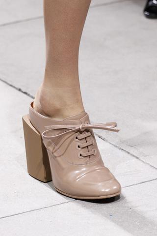 Balenciaga - Detalles