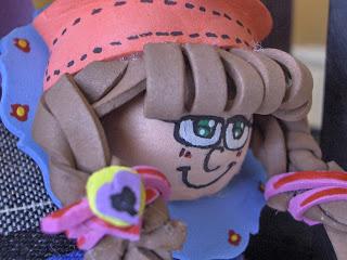 Broche Muñeca trencitas