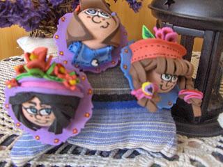 Más broches románticos