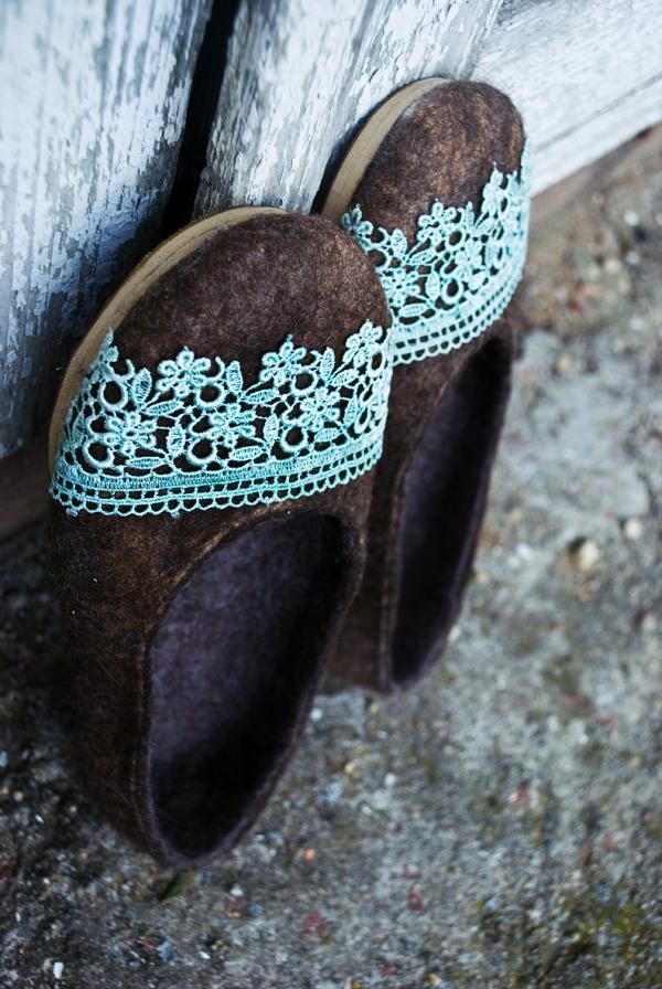 SLIPPER HAND MADE