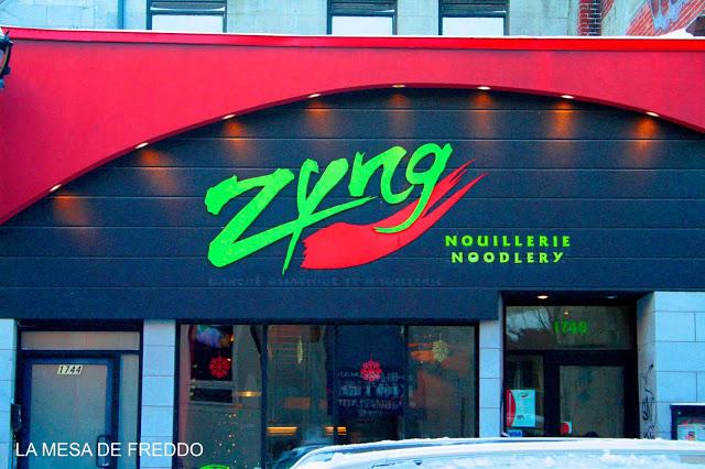 La Rue St-Denis.  Para caminar y comer.