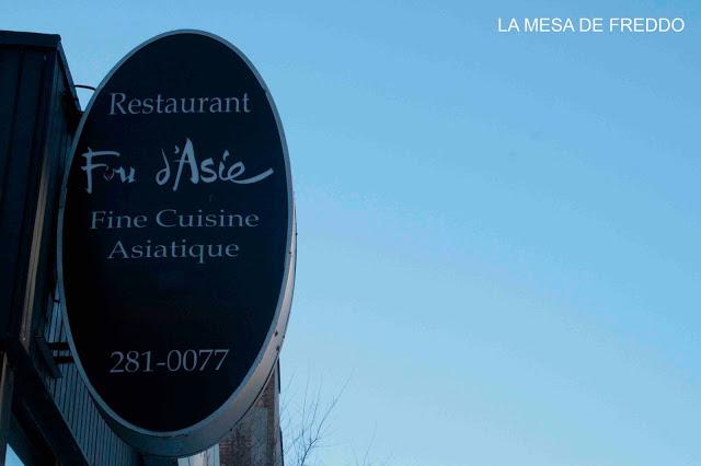 La Rue St-Denis.  Para caminar y comer.