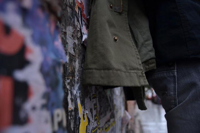 Para ellos. Look periodista.