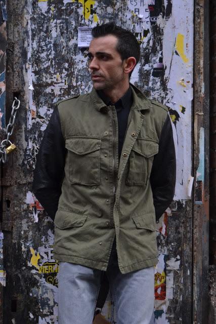 Para ellos. Look periodista.