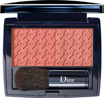 CON CHÉRIE BOW, EL MAQUILLAJE DE DIOR DESPLIEGA LA GAMA DE LOS ROSAS CON CHÉRIE BOW, EL MAQUILLAJE DE DIOR DESPLIEGA LA GAMA DE LOS ROSAS