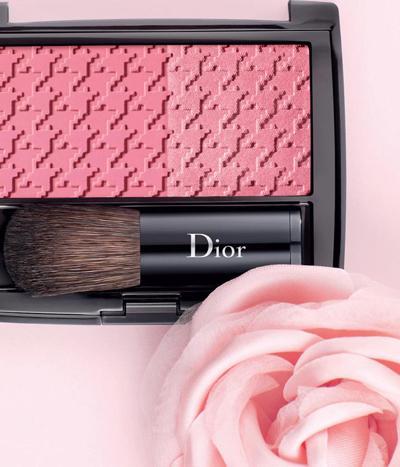 CON CHÉRIE BOW, EL MAQUILLAJE DE DIOR DESPLIEGA LA GAMA DE LOS ROSAS CON CHÉRIE BOW, EL MAQUILLAJE DE DIOR DESPLIEGA LA GAMA DE LOS ROSAS