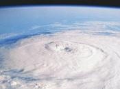 Según experto UNAM fenómenos cosmofísicos influyen formación huracanes clima planeta