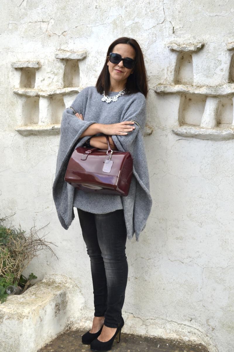 Jersey_Poncho_Outfit_Post_Zara_Firmo_glasses_08