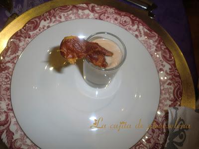 Chupito de lentejas con crujiente de jamón