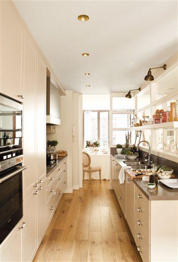 Una casa muy vivida en medio de la ciudad