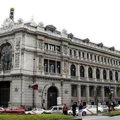 La economía española cayó el año pasado menos de lo previsto