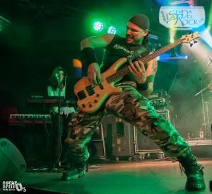 CRONICA Y FOTOS DE SANTELMO+ASFALTIKA+SINESTRESS EN FUENLABRADA.