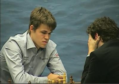 El “recordman (2.861!)” Magnus Carlsen  en el Tata Steel Wijk aan Zee 2013 (X)