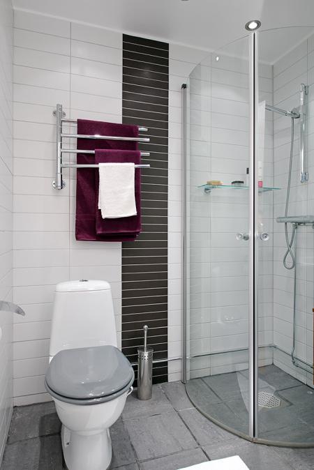 ventanas de doble o triple cristal suelos de madera muebles de jardín muebles de exterior luces de ambiente jacuzzi de madera en la terraza interiores diafanos hogares refugios diseño escandinavo diseño diafano diseño de interiores diseño de exteriores decoración sueca decoración nórdica decoración en europa decoración diáfana decoración de salones decoración de invierno decoración de interiores decoración de duplex y aticos decoración de dormitorios decoración de cocinas abiertas cocinas modernas cocinas blancas calefacción por suelo radiante y chimenea blog de interiores blog de estilo nórdico blog de decoración 