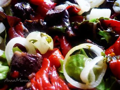 Hoy comemos ensalada de butifarra