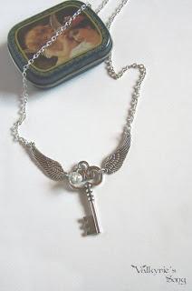 Los complementos de “Valkyrie’s Song”